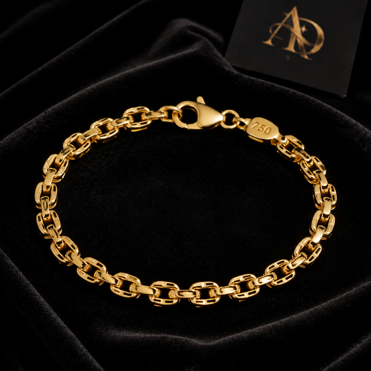 Pulsera Heritage Aureo dorada · fotografía de estudio AUREO DISTRICT